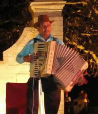 accordion players near me pune india