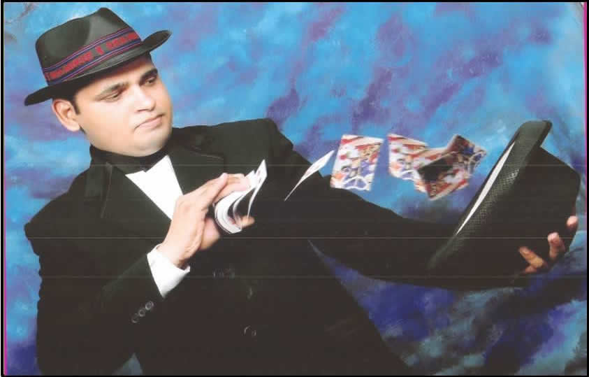 famous illusion artist pune