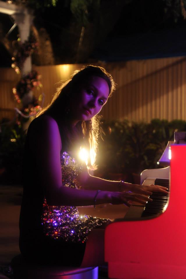piano player pune